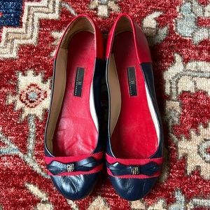 Carolina Herrera Flats 39